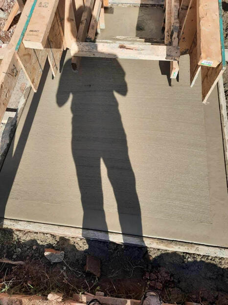 Concrete stair frame